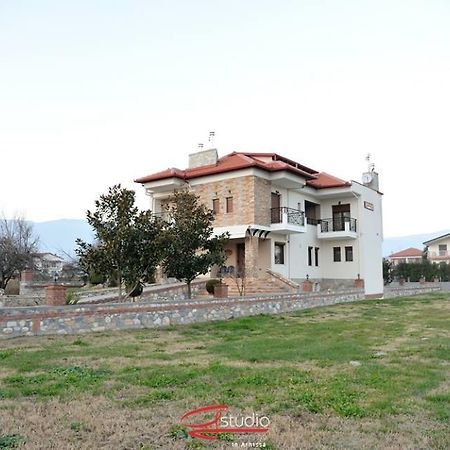 ארניסה Guesthouse 4 Seasons מראה חיצוני תמונה