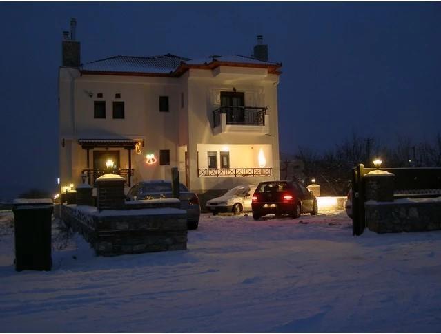 ארניסה Guesthouse 4 Seasons מראה חיצוני תמונה